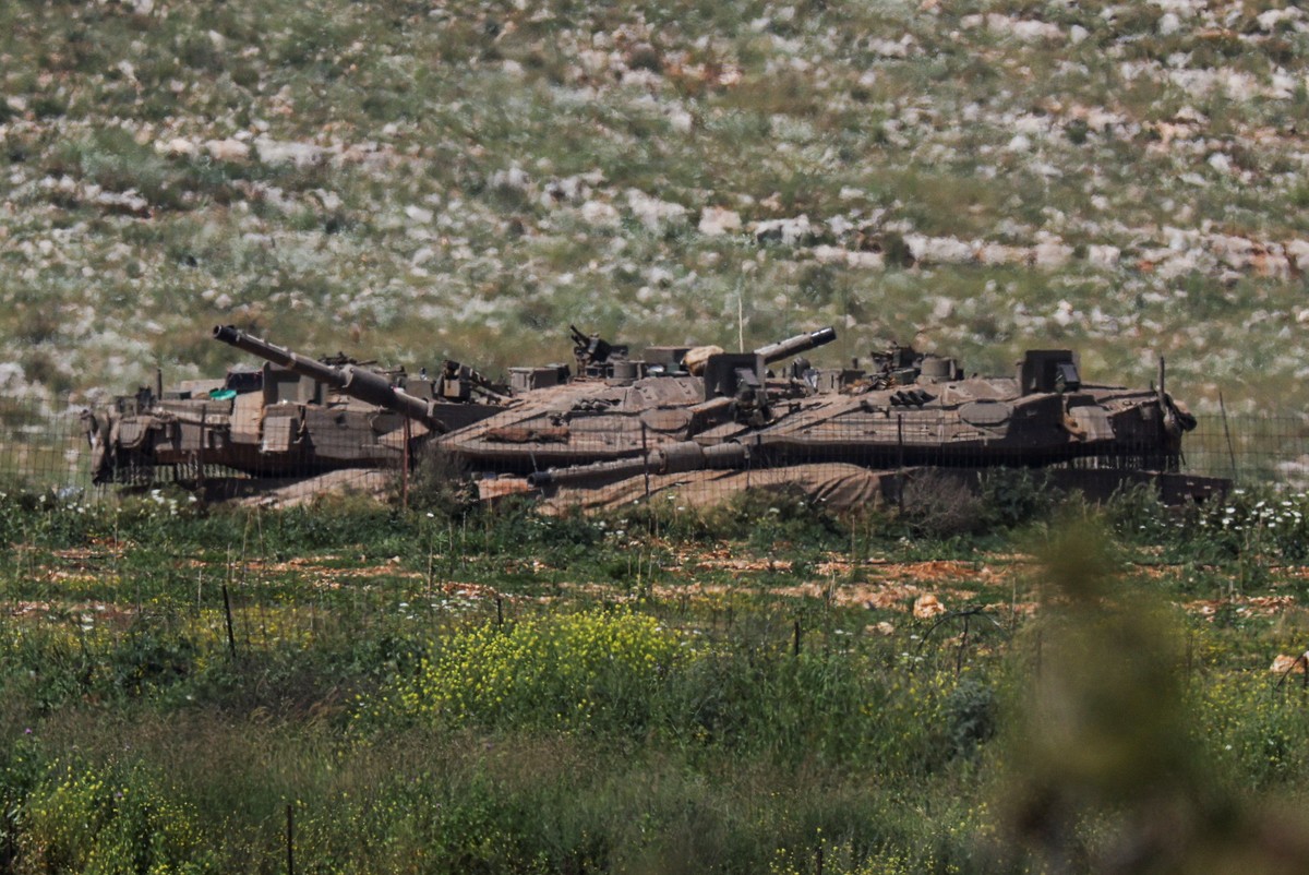 Chanceler do Irã chega à Rússia após negociações com EUA durante o fim de semana ruírem; ACOMPANHE
