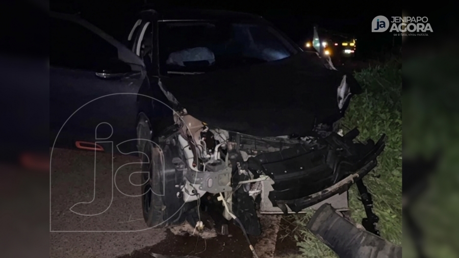 Mulher morre e criança de 10 anos fica ferida em colisão entre carro e carreta na BR-343 em Campo Maior